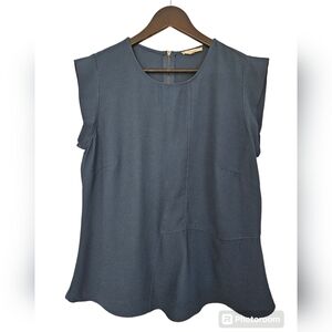 Pleione M medium top shirt sleeveless EUC